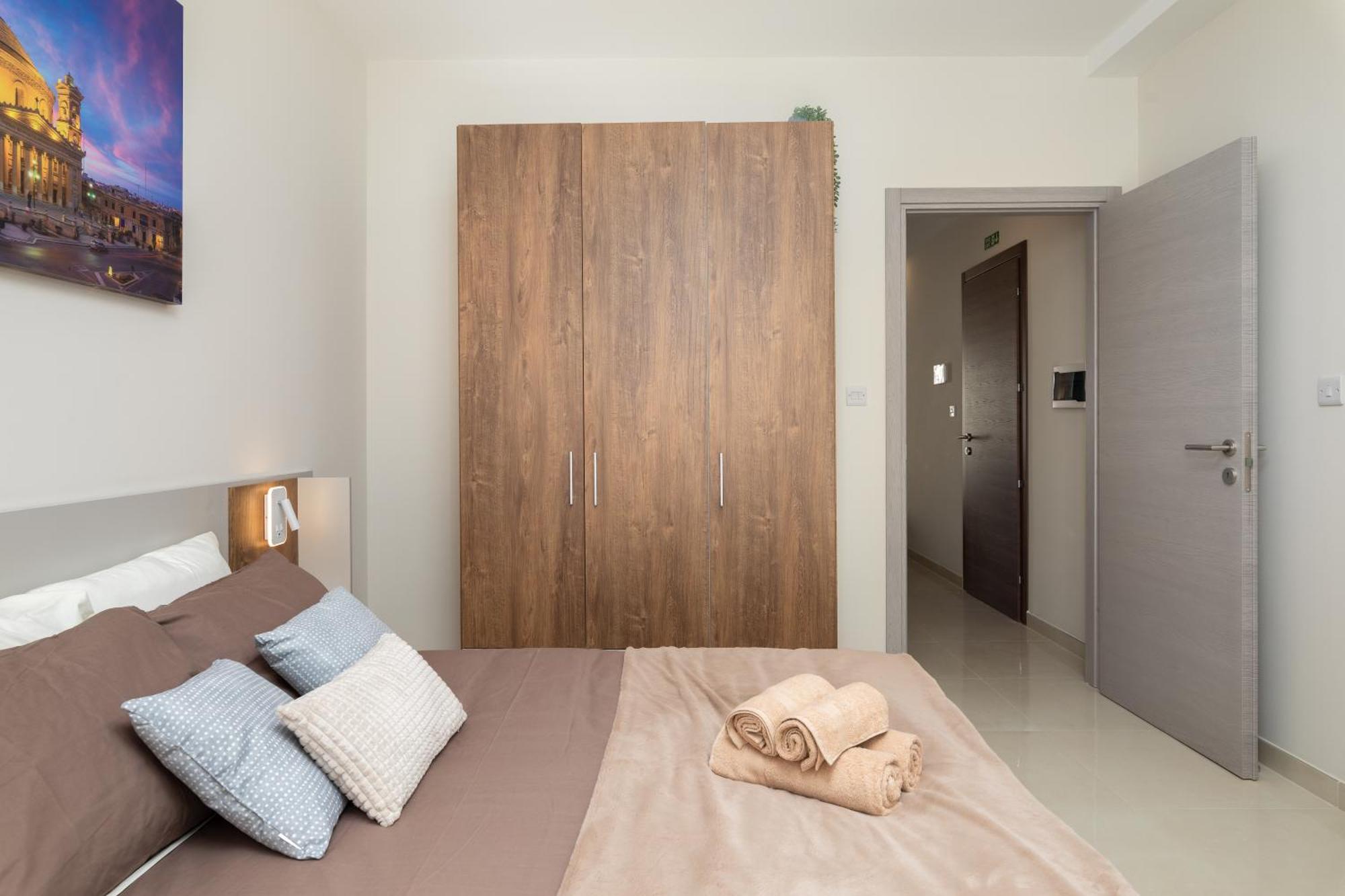Edka Suites - Modern Sunlit 2Bd Apartments With Balconies - Close To Sliema Promenade, St Julian'S & St Georges Bay Gzira Ngoại thất bức ảnh