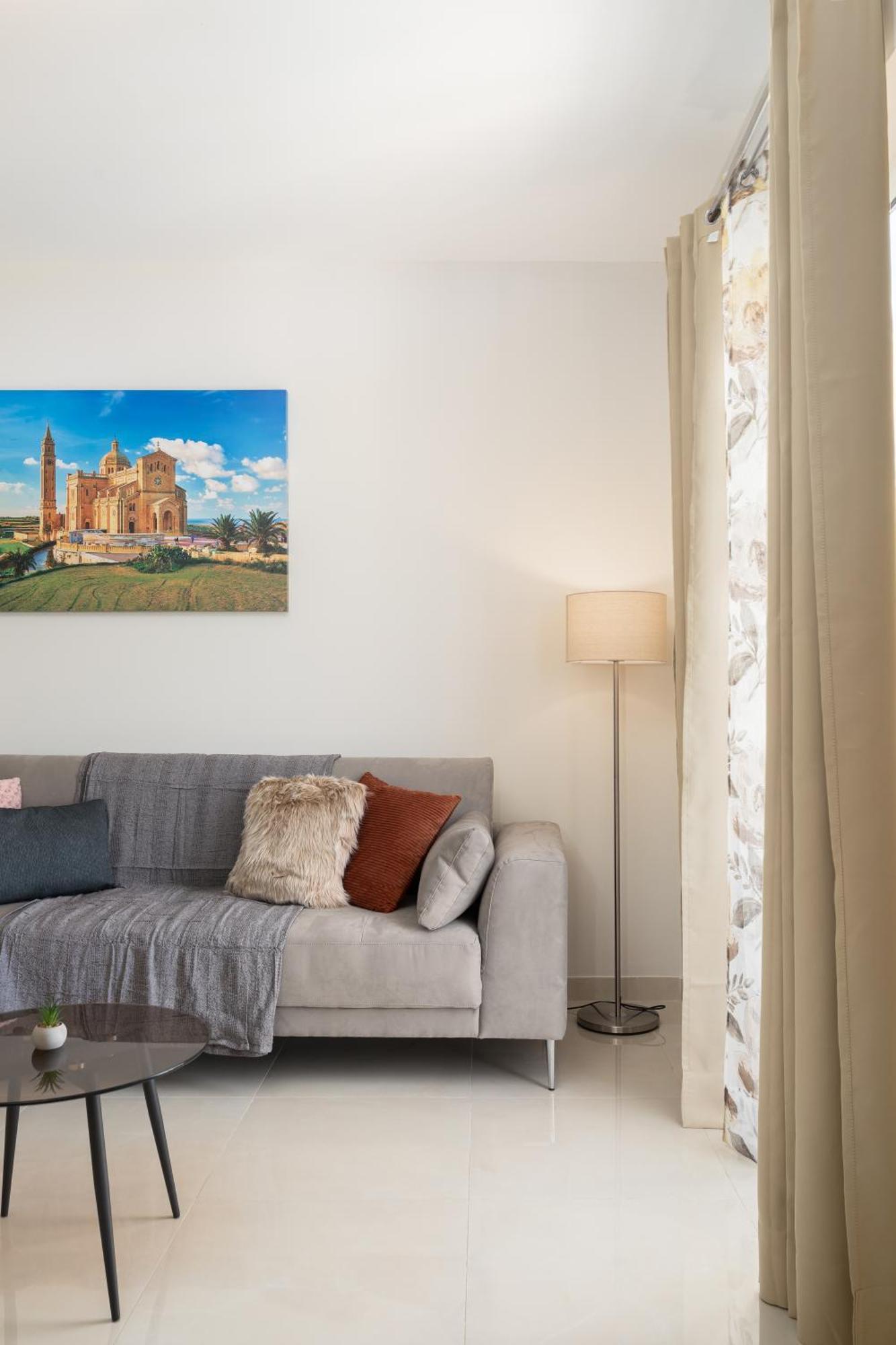 Edka Suites - Modern Sunlit 2Bd Apartments With Balconies - Close To Sliema Promenade, St Julian'S & St Georges Bay Gzira Ngoại thất bức ảnh