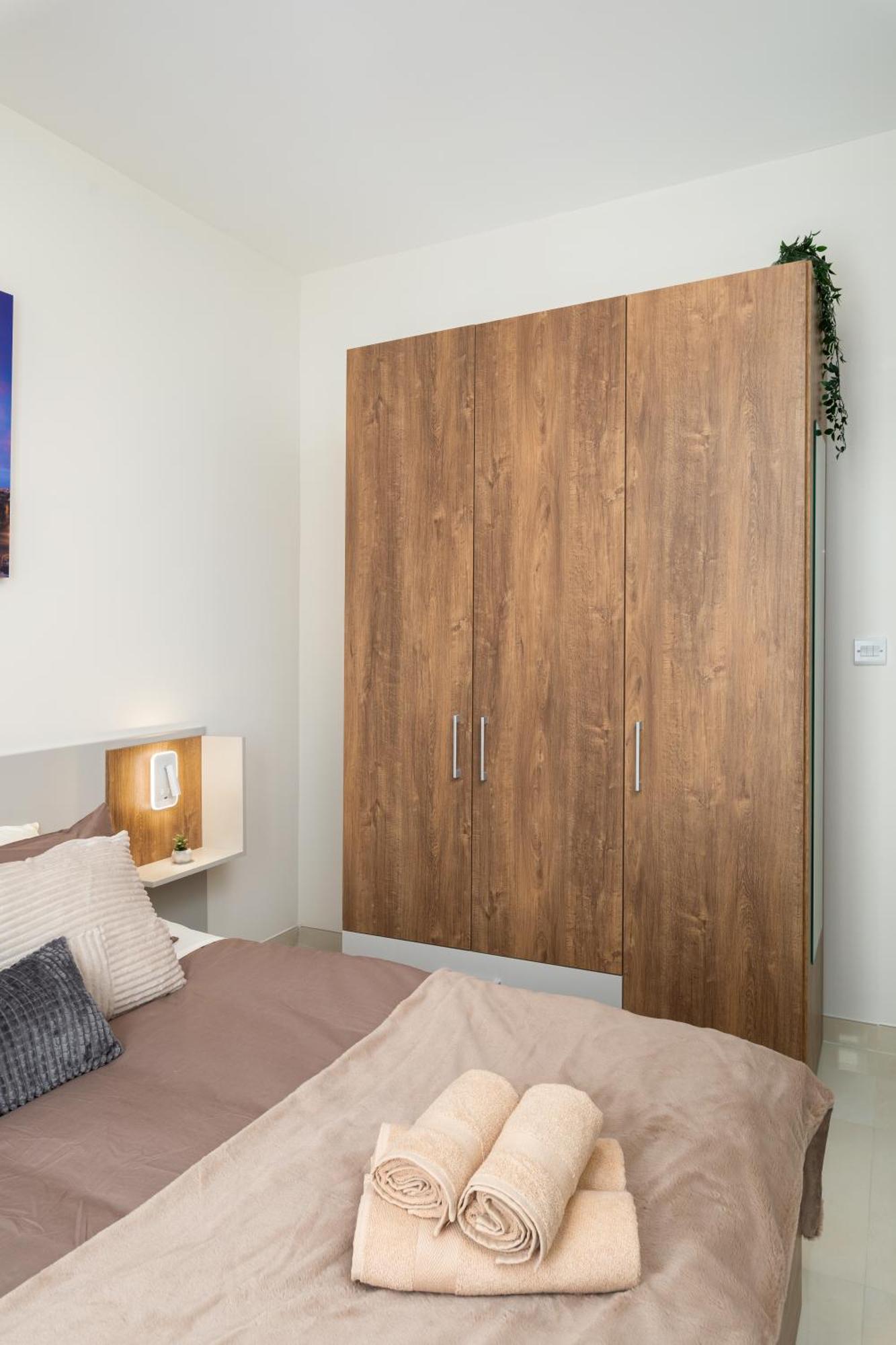 Edka Suites - Modern Sunlit 2Bd Apartments With Balconies - Close To Sliema Promenade, St Julian'S & St Georges Bay Gzira Ngoại thất bức ảnh