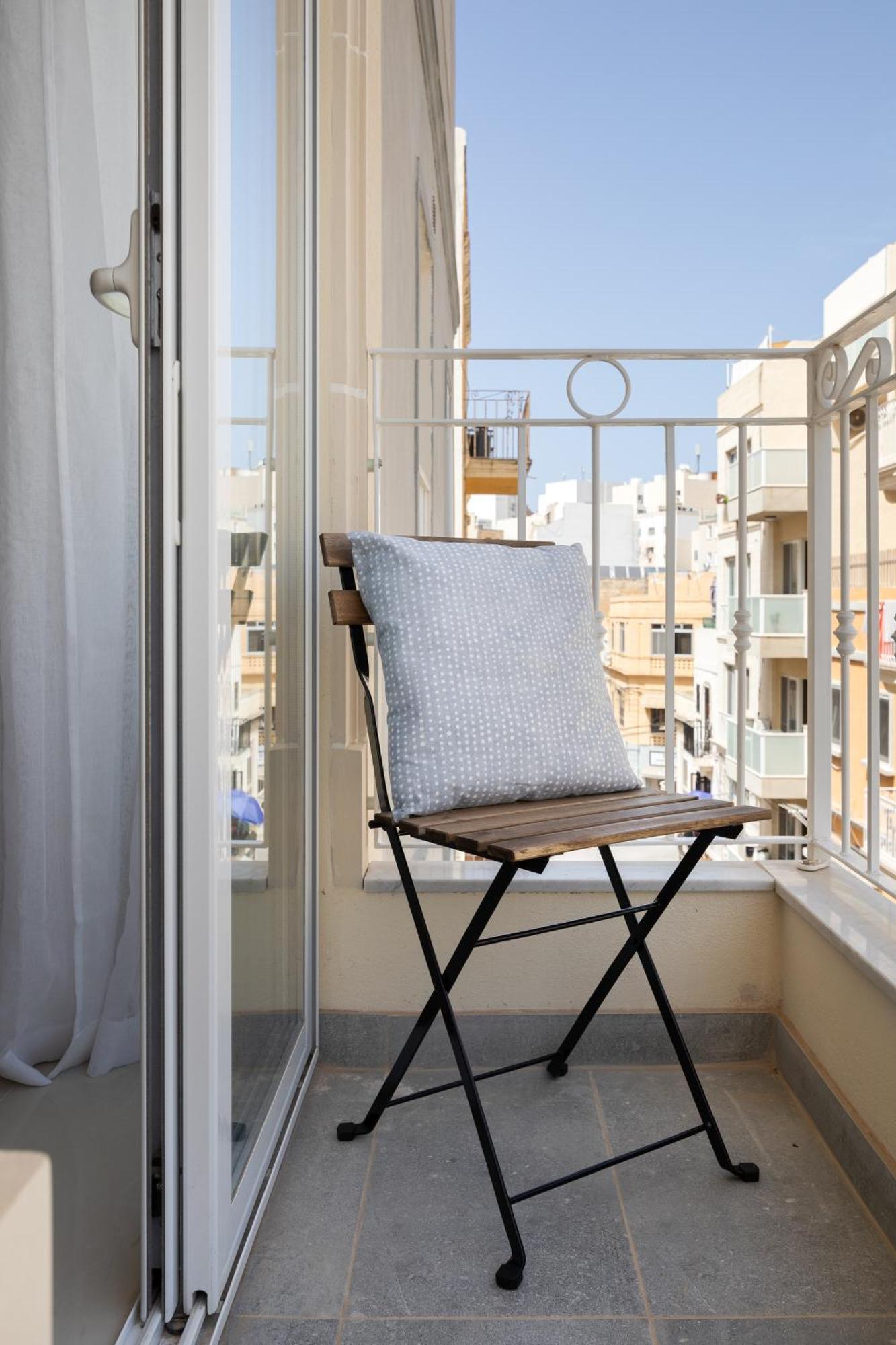 Edka Suites - Modern Sunlit 2Bd Apartments With Balconies - Close To Sliema Promenade, St Julian'S & St Georges Bay Gzira Ngoại thất bức ảnh