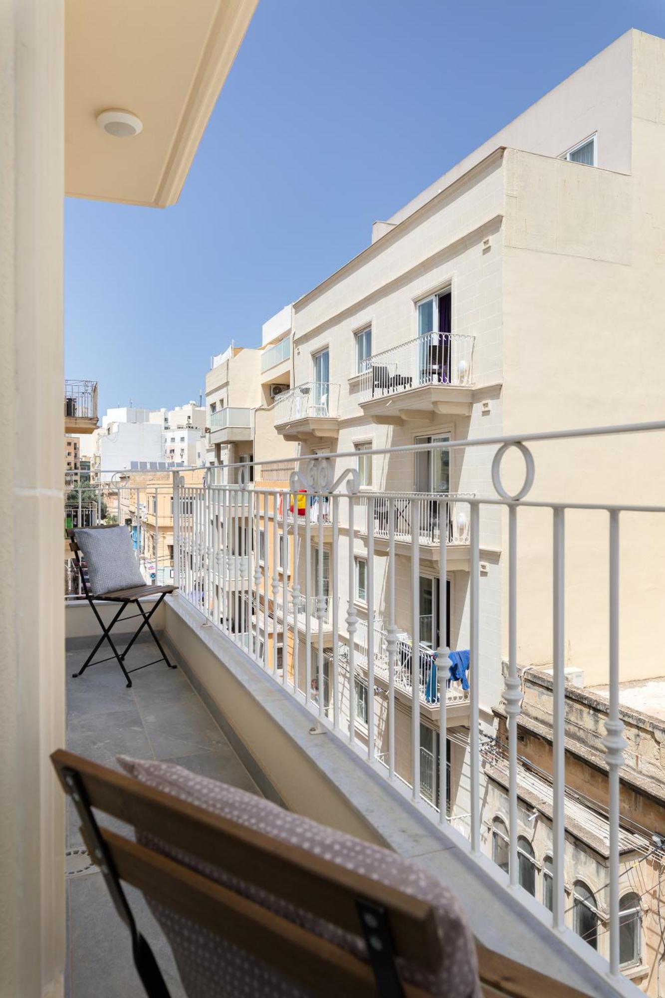 Edka Suites - Modern Sunlit 2Bd Apartments With Balconies - Close To Sliema Promenade, St Julian'S & St Georges Bay Gzira Ngoại thất bức ảnh